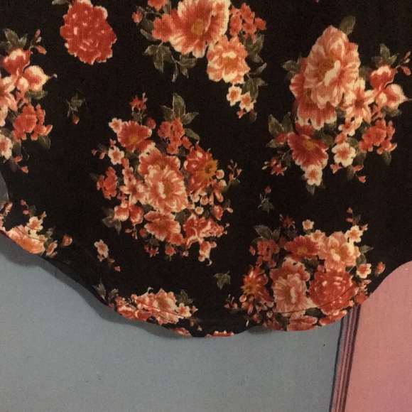 Extremely ME,  women’s hoodie.  Size 7/8.  Floral. Black. - Picture 5 of 9